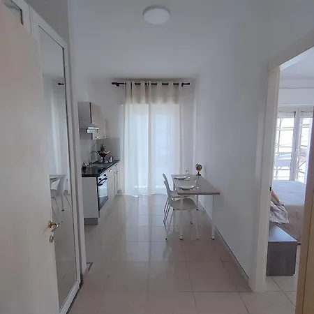La Dimora Degli Artisti Bed and breakfast 3*