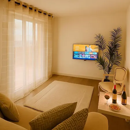 Bed & Breakfast La Dimora Degli Artisti 4*